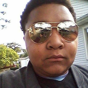 Meet your Posher, Barton